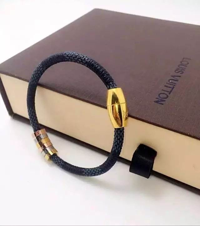 Wholesale Cheap Replica Louis Vuitton Bangles Bracelets-187