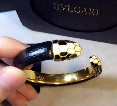 Wholesale Designer Louis Vuitton Bracelets & Bangles-342