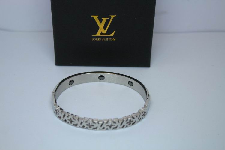 Wholesale Designer Louis Vuitton Bracelets & Bangles-355