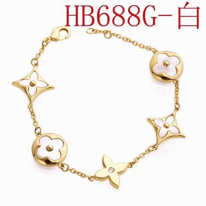 Wholesale Designer Louis Vuitton Replica Bracelets for women-398