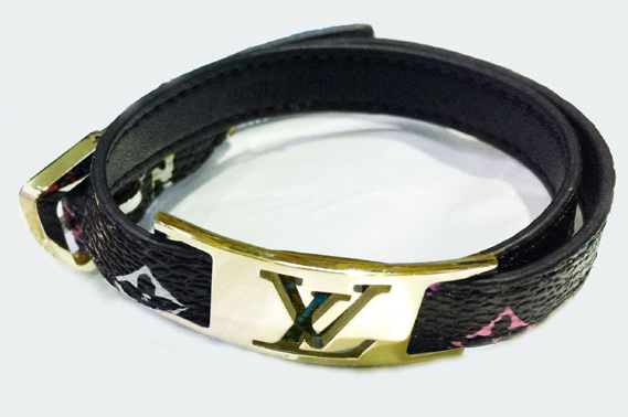 Wholesale Designer Louis Vuitton Replica Bracelets for women-418