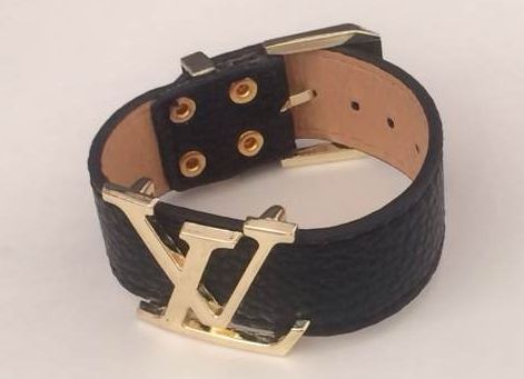 Wholesale Designer Louis Vuitton Replica Bracelets for women-424