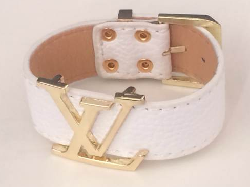 Wholesale Designer Louis Vuitton Replica Bracelets for women-425