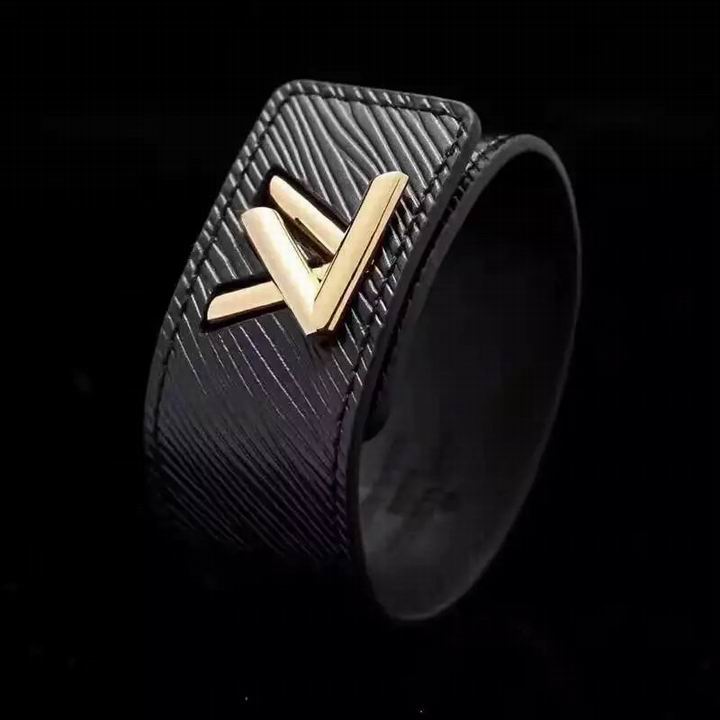 Wholesale Designer Louis Vuitton Replica Bracelets for women-438