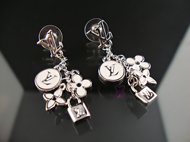 Wholesale Louis Vuitton Replica Earrings for women-011