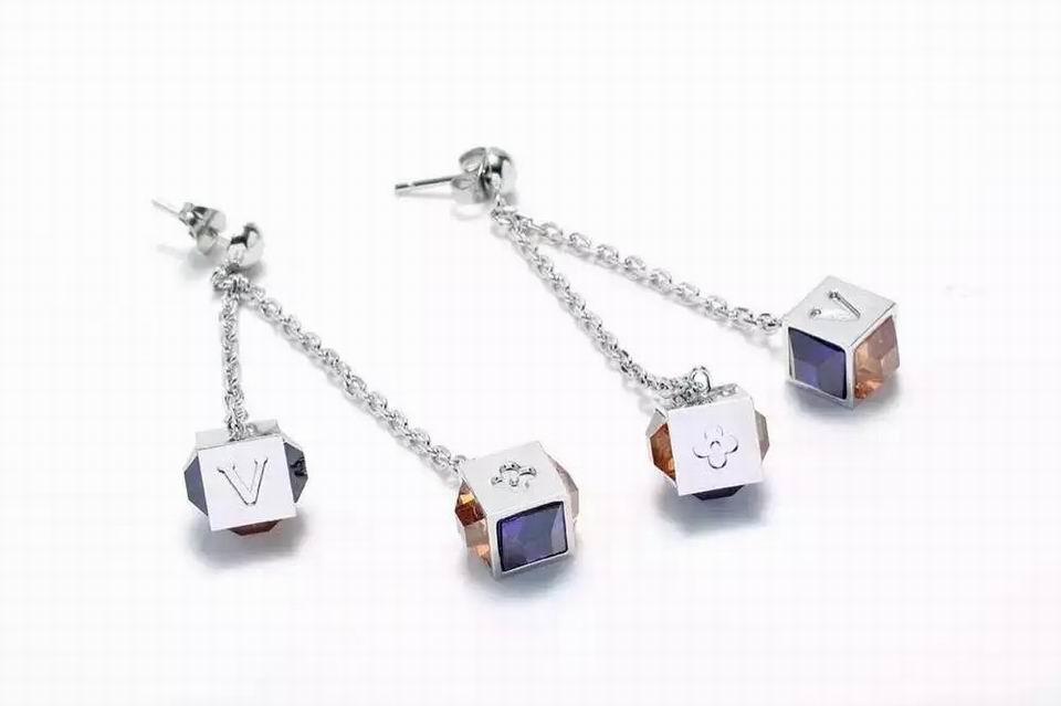 Wholesale Louis Vuitton Replica Earrings for women-015