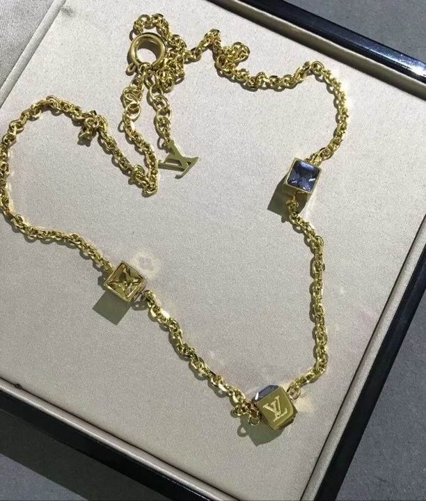 Wholesale Louis Vuitton Replica Necklace for women-033