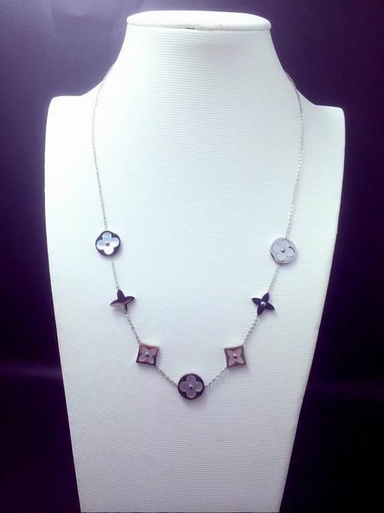 Wholesale Louis Vuitton Replica Necklace for women-035