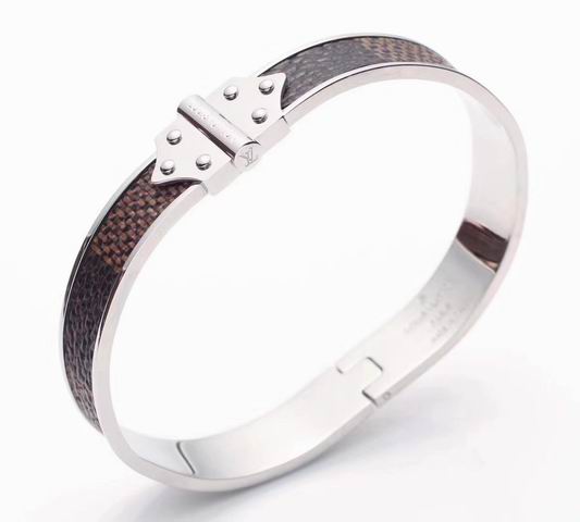 Wholesale High Quality Replica Louis Vuitton Bracelet for sale-450