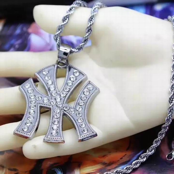 Wholesale Fashion Versace Necklaces Replica-064