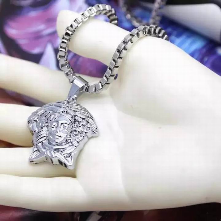 Wholesale Fashion Versace Necklaces Replica-072