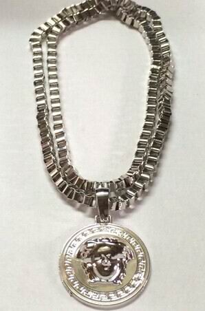 Wholesale Fashion Versace Designer Necklaces-389