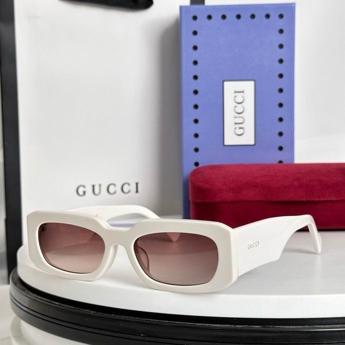 Wholesale Cheap AAA Quality G.ucci Replica Sunglasses for Sale