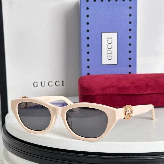 Wholesale Cheap AAA Quality G.ucci Replica Sunglasses for Sale