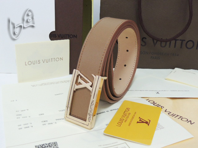 Wholesale AAAA Louis Vuitton Belts-001