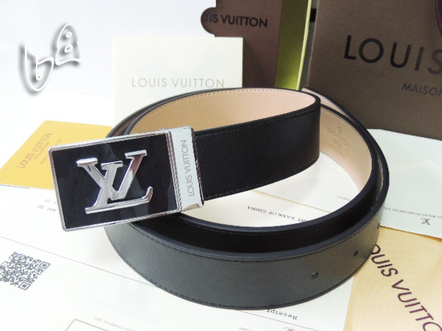 Wholesale AAAA Louis Vuitton Belts-018