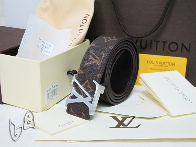 Wholesale AAAA Louis Vuitton Belts-068