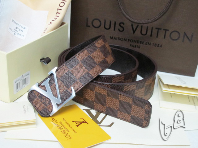 Wholesale AAAA Louis Vuitton Belts-078