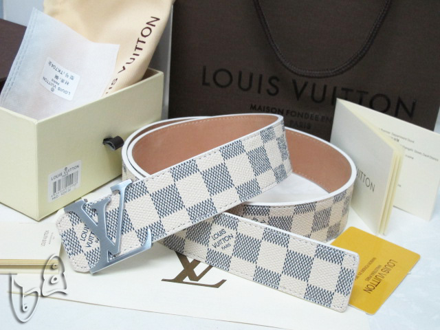Wholesale AAAA Louis Vuitton Belts-093