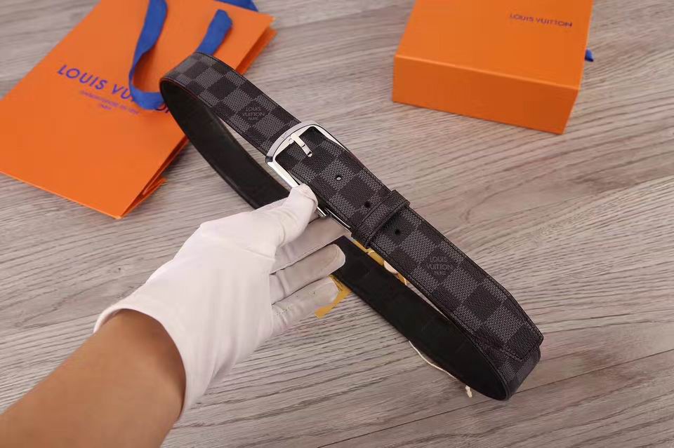 Wholesale 1:1 Replica Louis Vuitton Belts-486