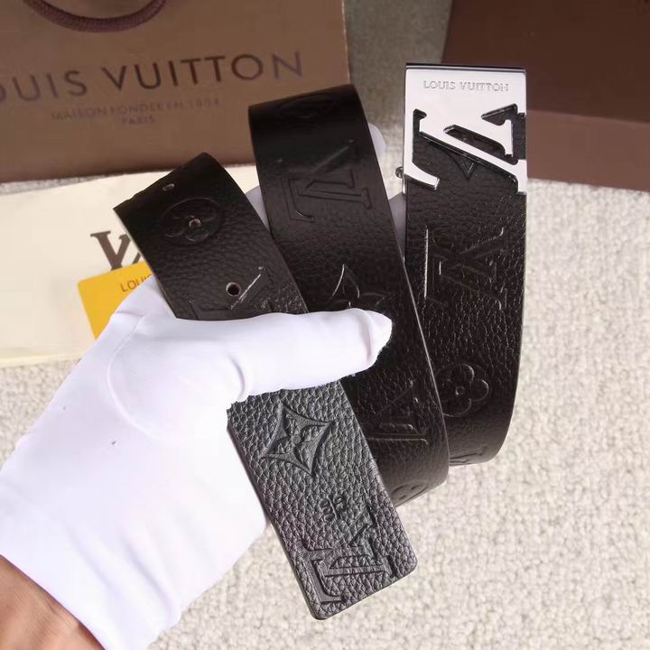 Wholesale 1:1 Replica Louis Vuitton Belts-543
