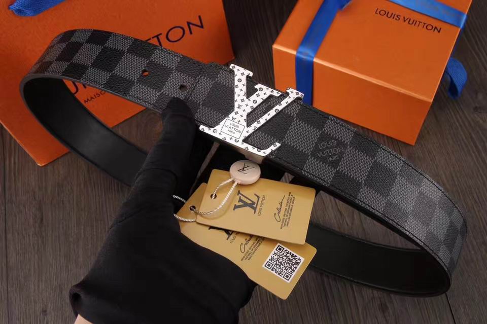Wholesale 1:1 Replica Louis Vuitton Belts-561
