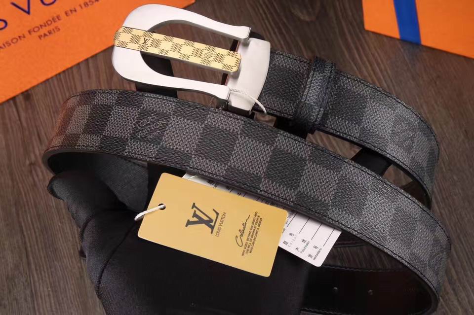 Wholesale 1:1 Replica Louis Vuitton Belts-563