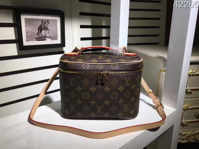Wholesale Designer Replica Louis Vuitton Bags-106