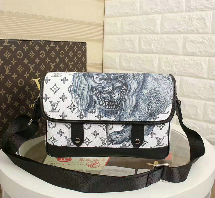 High Quality Replica Louis Vuitton Handbags-251