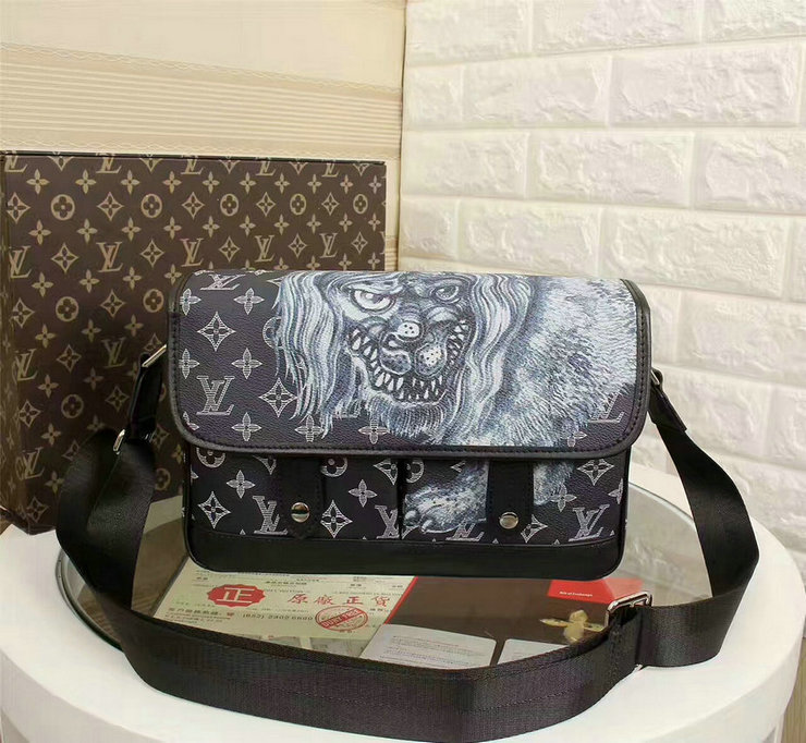 High Quality Replica Louis Vuitton Handbags-252
