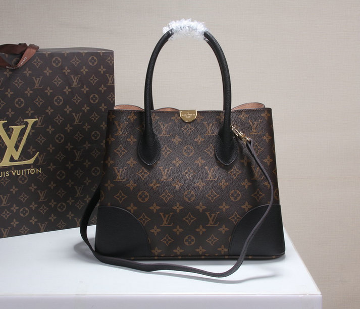 Wholesale AAA Louis Vuitton Designer Handbags-061