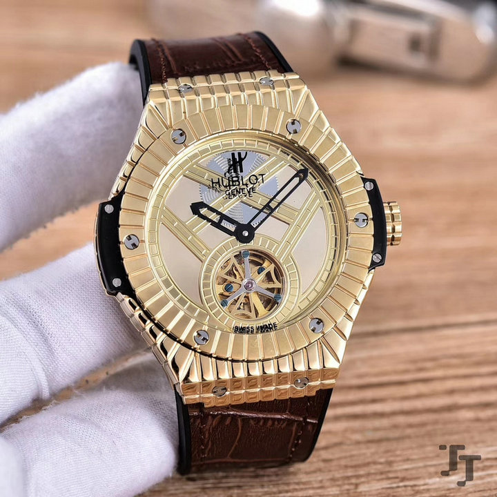 Wholesale Hublot Classic Fashion Watches for Cheap-005