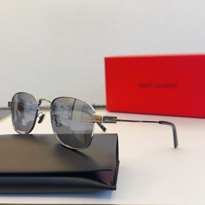 Wholesale Cheap High Quality AAA Fashoin Replica Sunglasses & Glasses for Sale