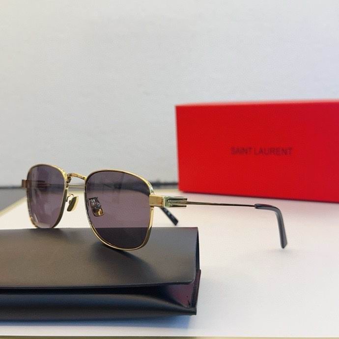 Wholesale Cheap High Quality AAA Fashoin Replica Sunglasses & Glasses for Sale