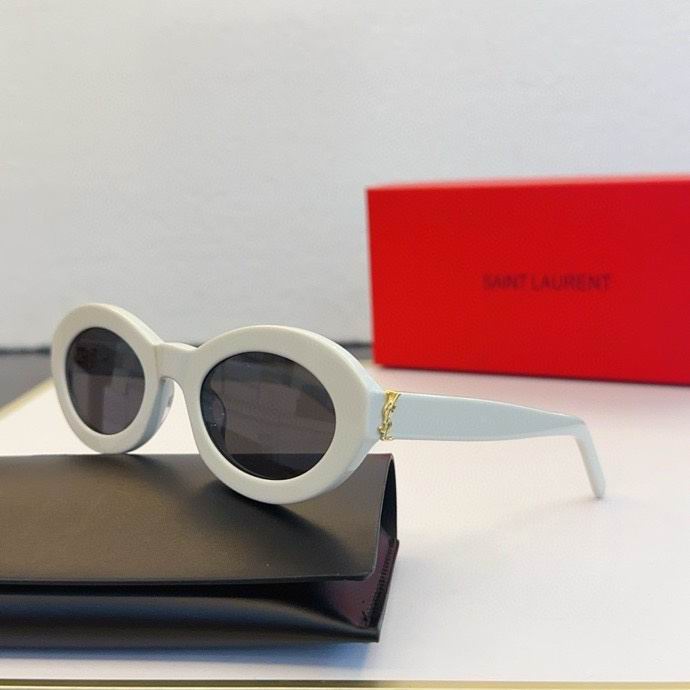 Wholesale Cheap High Quality AAA Fashoin Replica Sunglasses & Glasses for Sale
