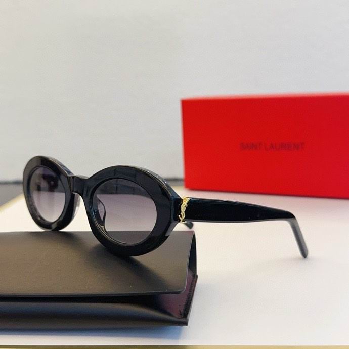 Wholesale Cheap High Quality AAA Fashoin Replica Sunglasses & Glasses for Sale