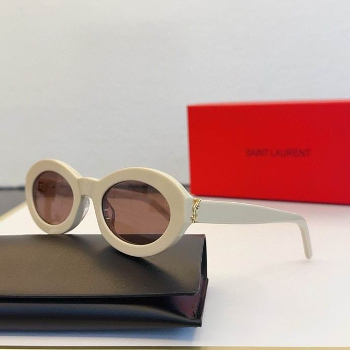 Wholesale Cheap High Quality AAA Fashoin Replica Sunglasses & Glasses for Sale
