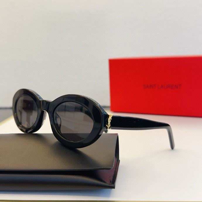 Wholesale Cheap High Quality AAA Fashoin Replica Sunglasses & Glasses for Sale