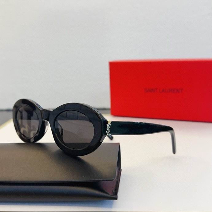 Wholesale Cheap High Quality AAA Fashoin Replica Sunglasses & Glasses for Sale