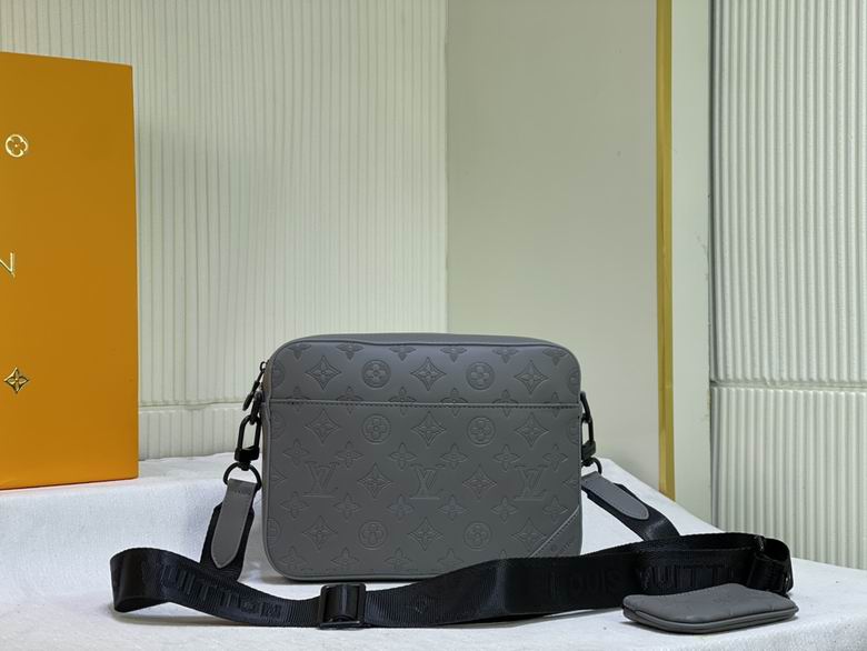 Wholesale Cheap Aaa Louis Vuitton Messenger Bags for Sale