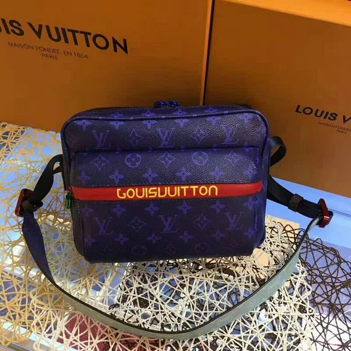 Wholesale Cheap Replica Louis Vuitton Monogram Canvas Messenger Bag for Sale-038