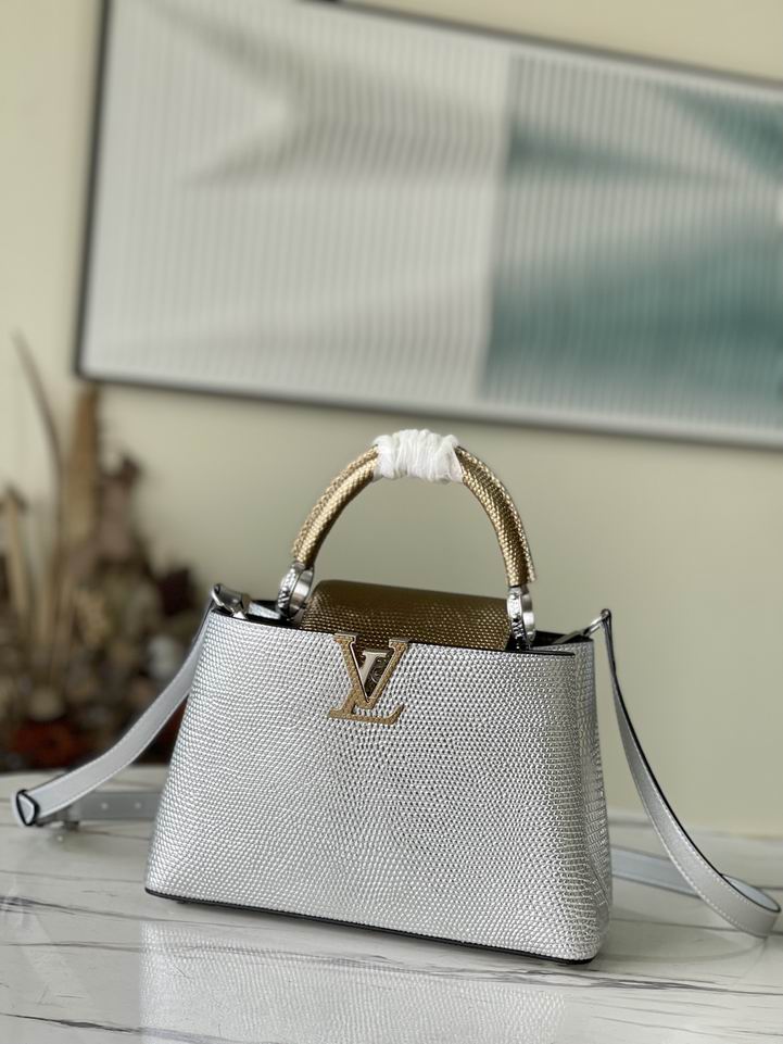 Wholesale Cheap Louis Vuitton Capucines Women Leather Tote bags for Sale
